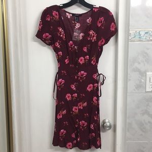 ❤️Floral Dress/botton up,ties on the side